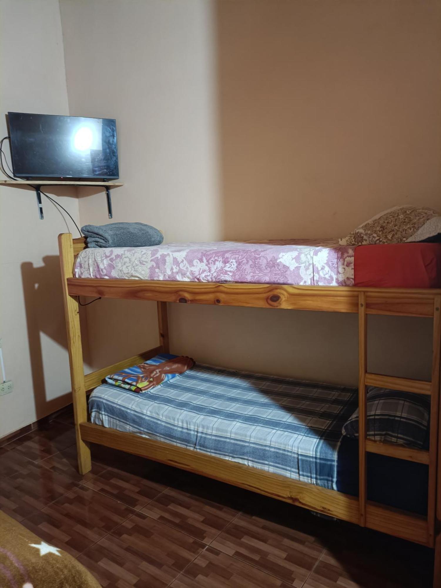 Hostel El Amanecer Пуэрто-Игуасу Экстерьер фото