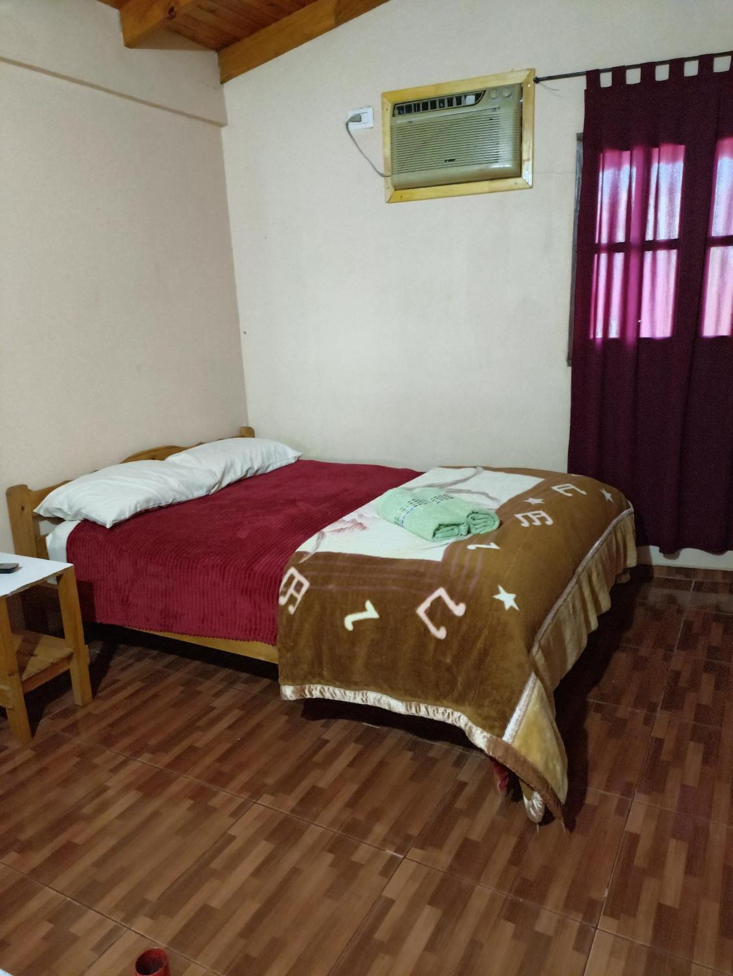 Hostel El Amanecer Пуэрто-Игуасу Экстерьер фото