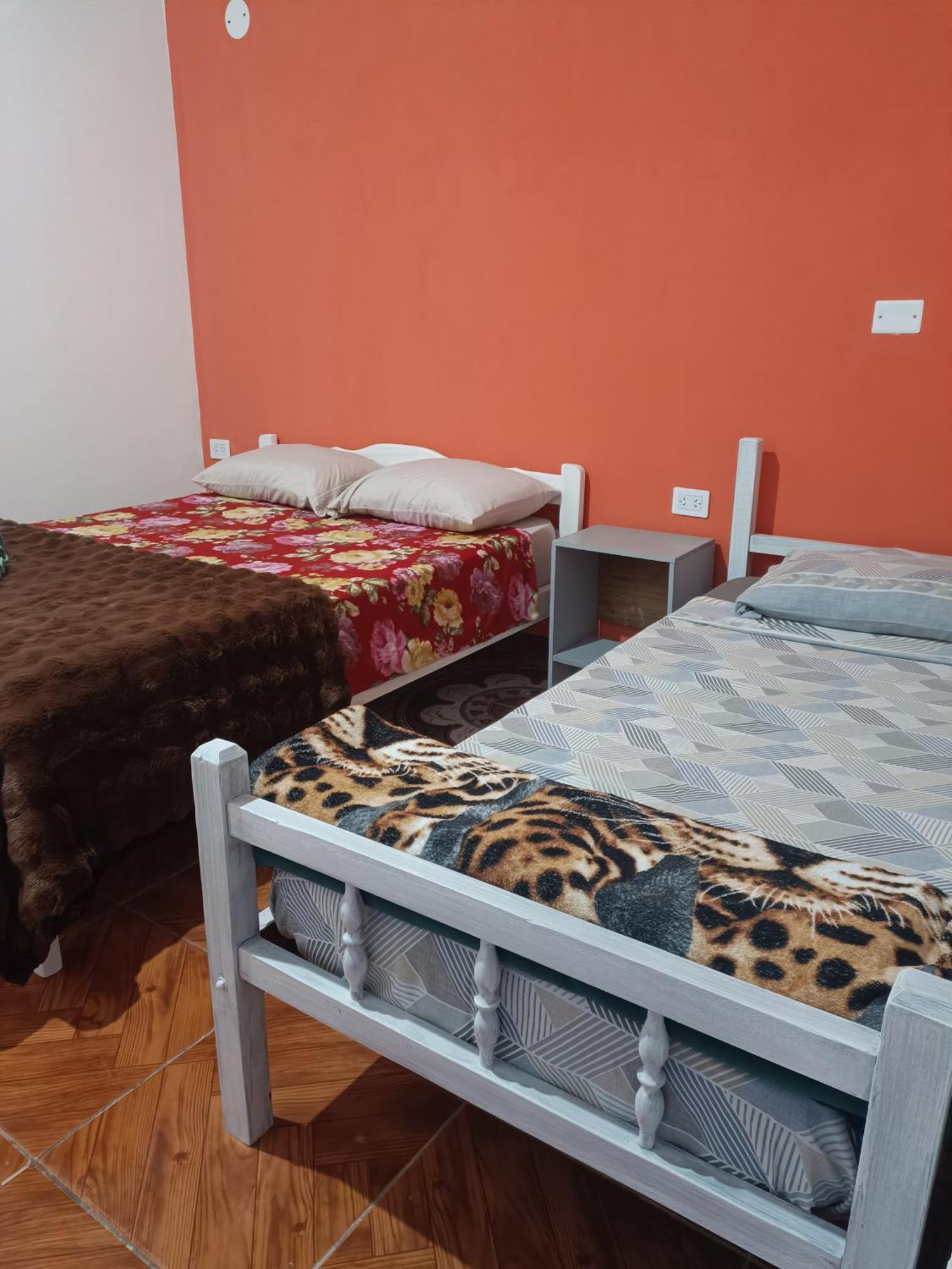 Hostel El Amanecer Пуэрто-Игуасу Экстерьер фото